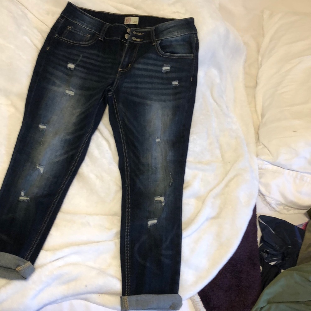 Jrs Sz 9 Capris Torn